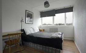 Double Room In Private Apartment