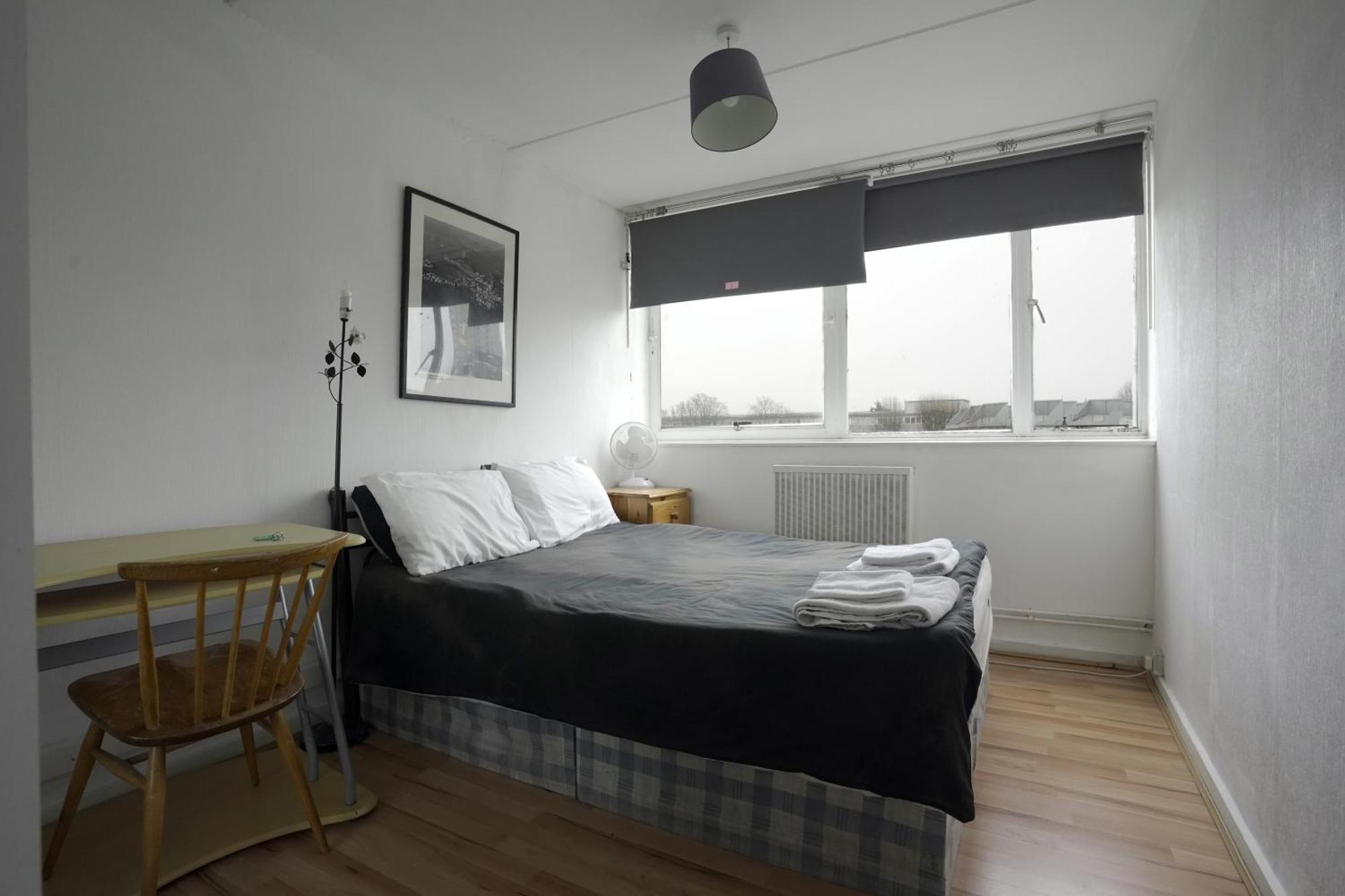 Double Room In Private Apartment London Exterior photo